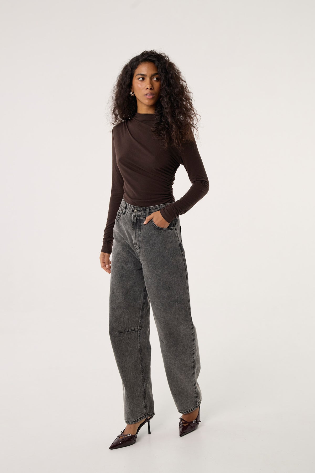 Jeansy Barrel grey