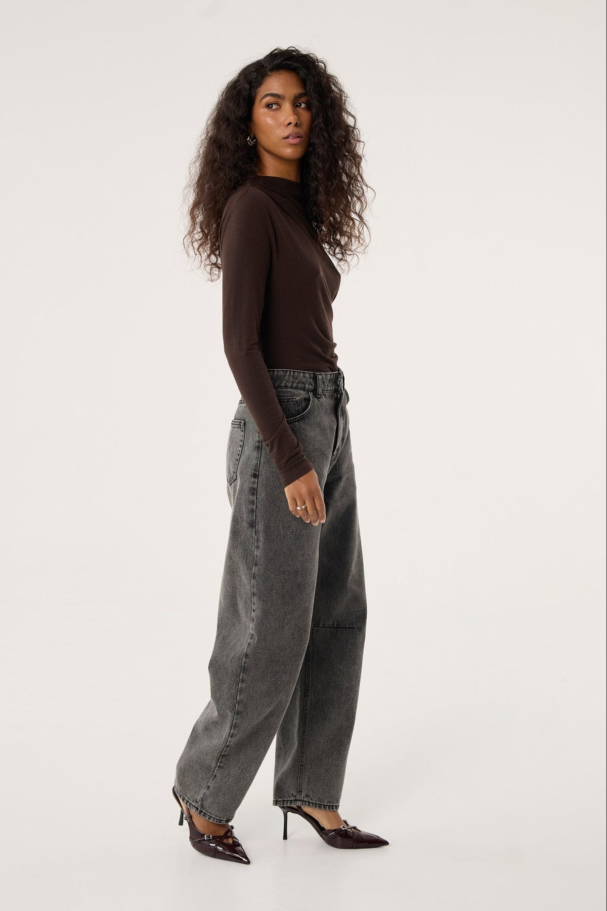Jeansy Barrel grey