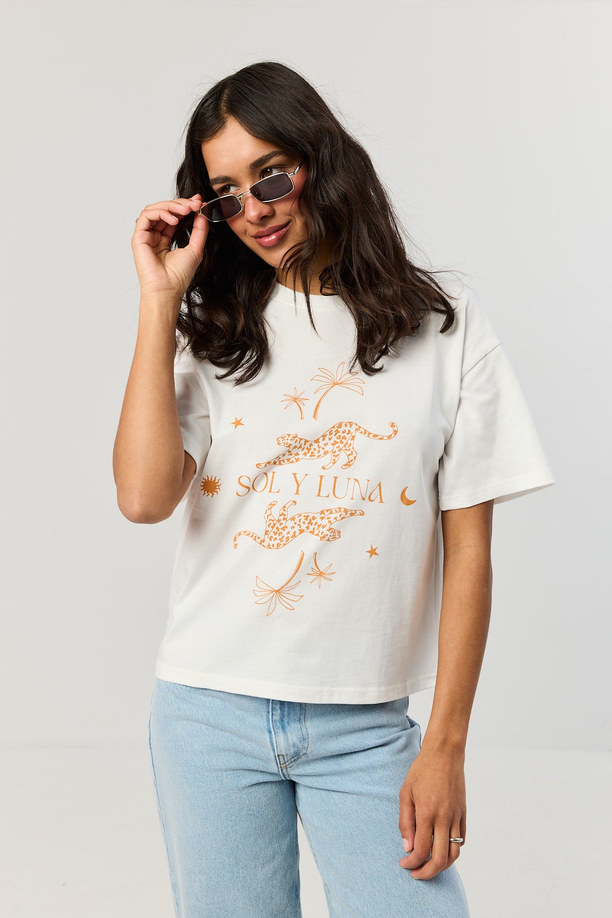 T-shirt Leo white