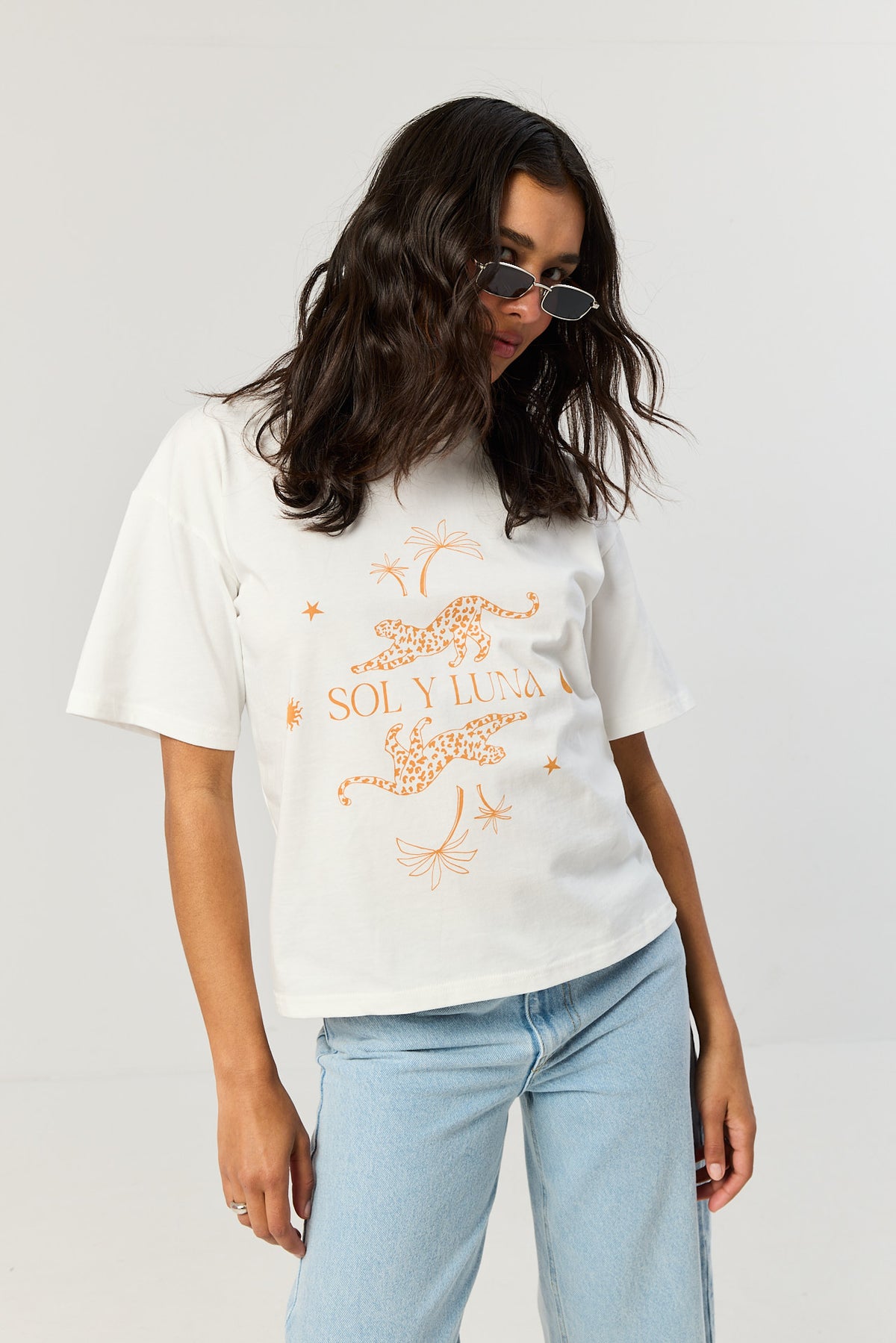 T-shirt Leo white