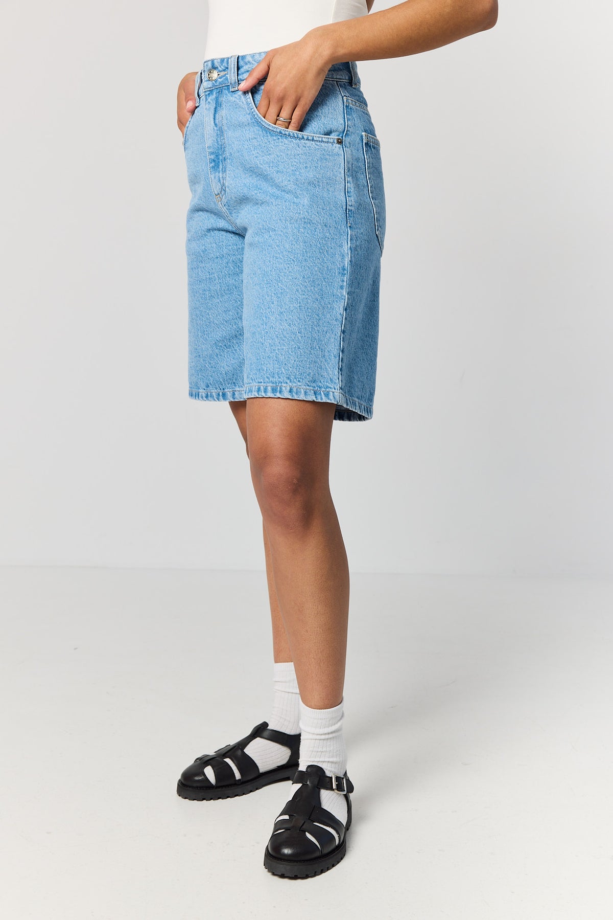 Bermudy jeansowe baby blue
