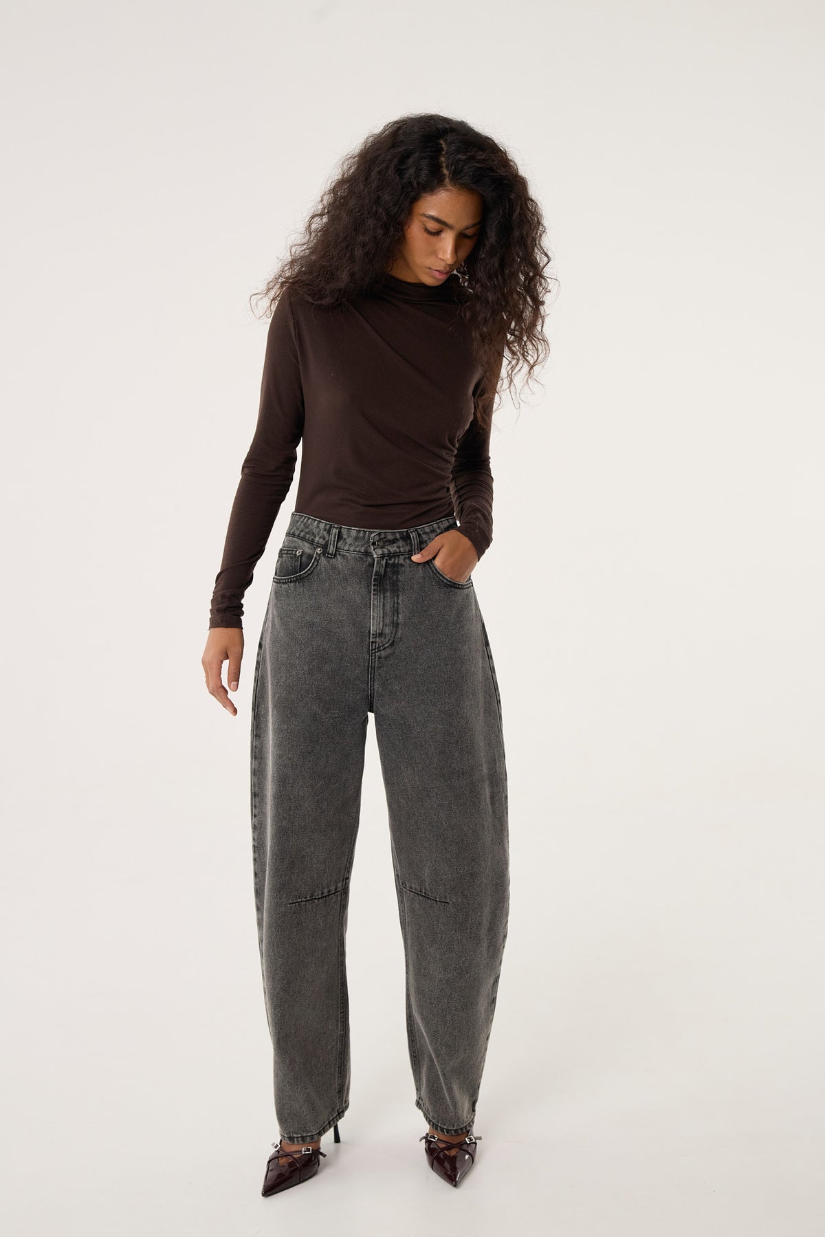 Jeansy Barrel grey
