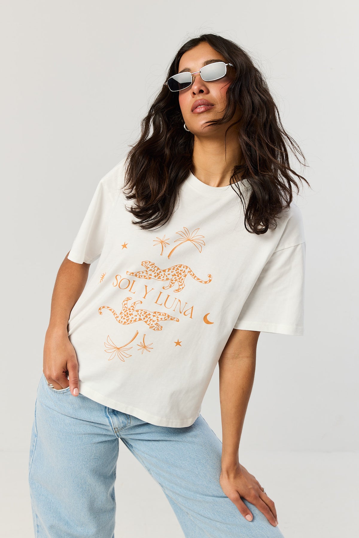 T-shirt Leo white