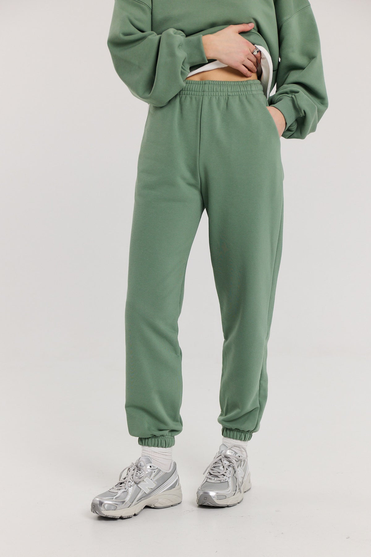 Spodnie dresowe dark matcha